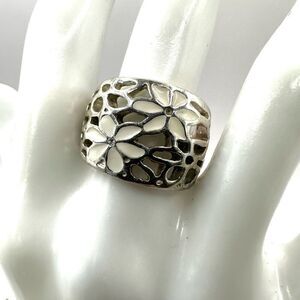 Silver tone  cream flower wide ring